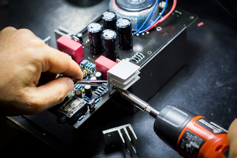 Choosing the Right Capacitor: A Comprehensive Guide